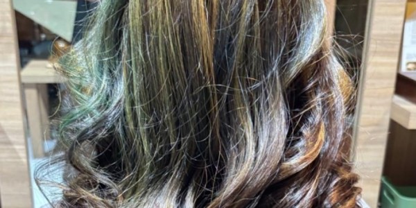5 Rekomendasi Warna Highlight Elegan, Semua Bisa di Spectrum Color Bar