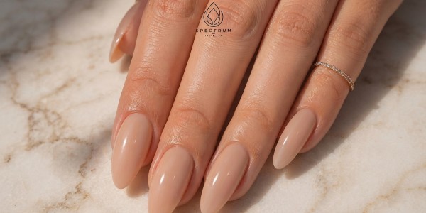 4 Tren Nail Art Minimalis untuk Tampil Quiet Luxury Saat Weekend
