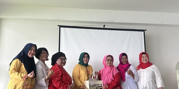 The Jakarta Tourism and Creative Economy Agency (Disparekraf) Promotes the Betawi Tangas Tradition a